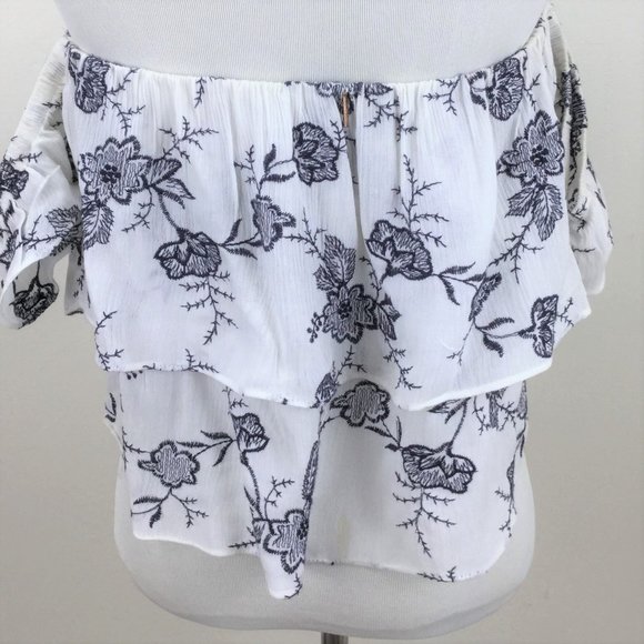 Revolve Misa Los Angeles Kaia Embroidered Top s - Picture 5 of 11